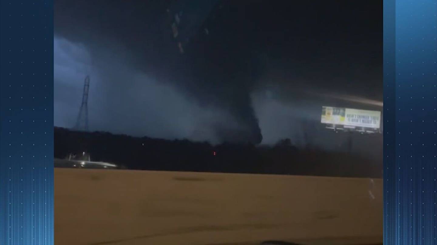 man captures video of large tornado in Nashville WSBTV