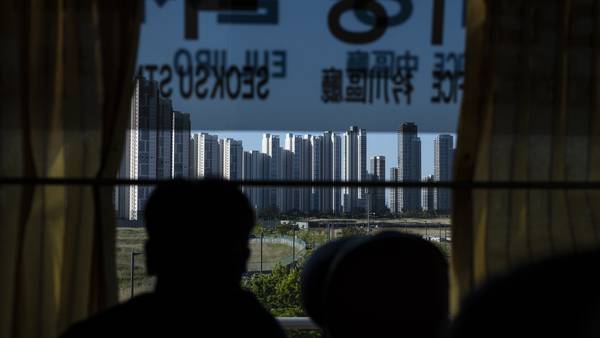 South Koreans are starkly divided over North Korea's nuclear threat