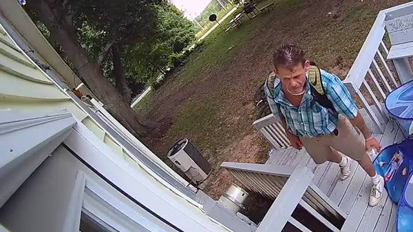 Carroll County homeowners stop suspicious man from getting into their home
