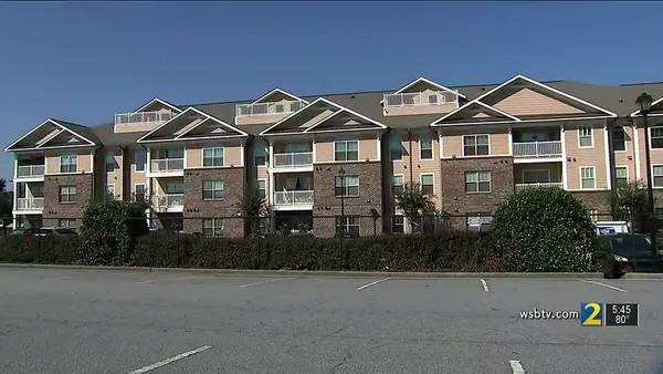 Residents inside Smyrna senior living center concerned about their living conditions