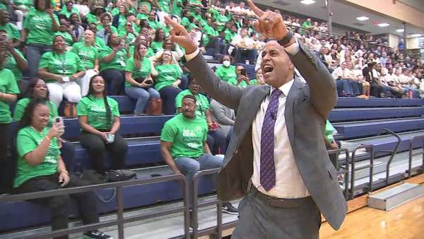 Channel 2′s Fred Blankenship helps City Schools of Decatur kick off new year