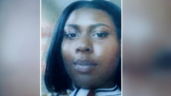 23-year-old mother missing 3 weeks after someone cleaned out her apartment, family says