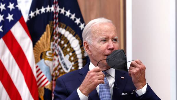 President Biden tests negative for COVID-19, White House doctor says