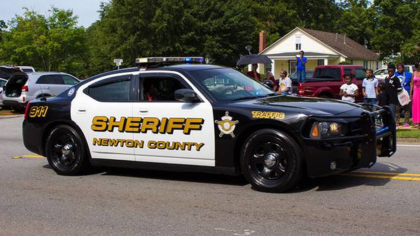 2 injured, 1 killed during shooting at Newton County subdivision, deputies say