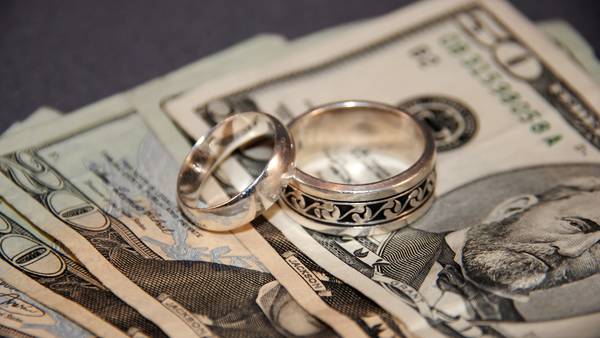 Nearly 1 in 4 people are hiding a financial secret from their partner, new study shows