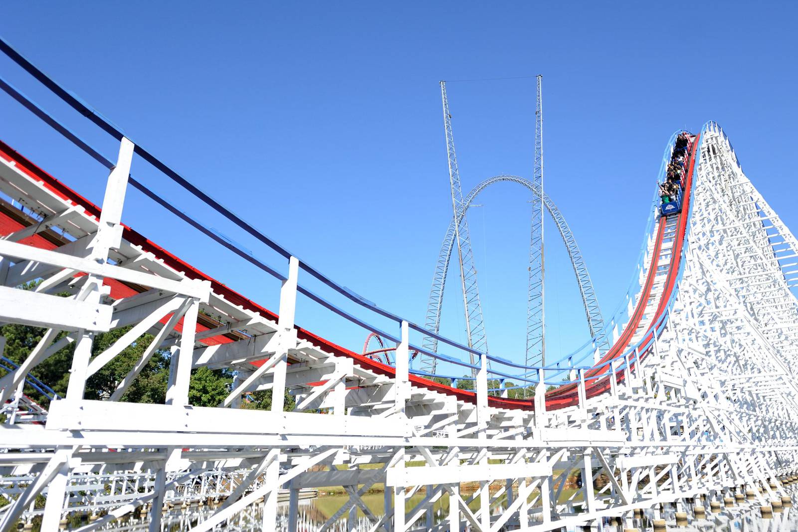 Six Flags Over to extend its hours for spring break WSBTV