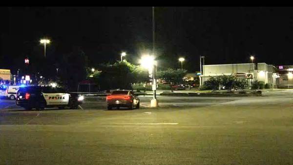 Man shot to death in middle of parking lot at Douglasville shopping center, police say