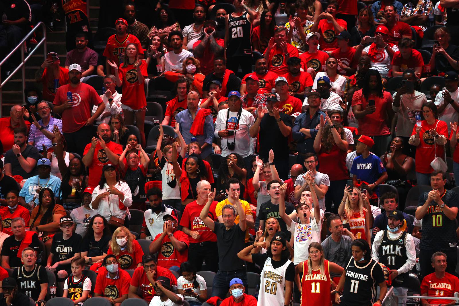 Fans and businesses “Believe” in the Atlanta Hawks playoff run WSBTV
