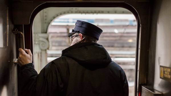 Help wanted: Amtrak to fill 4,000 jobs
