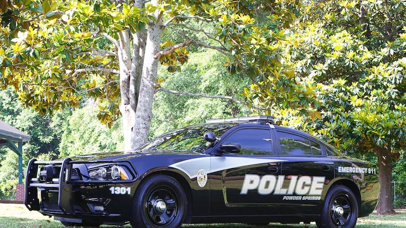 2 dead in shooting at Powder Springs home, 1 person detained