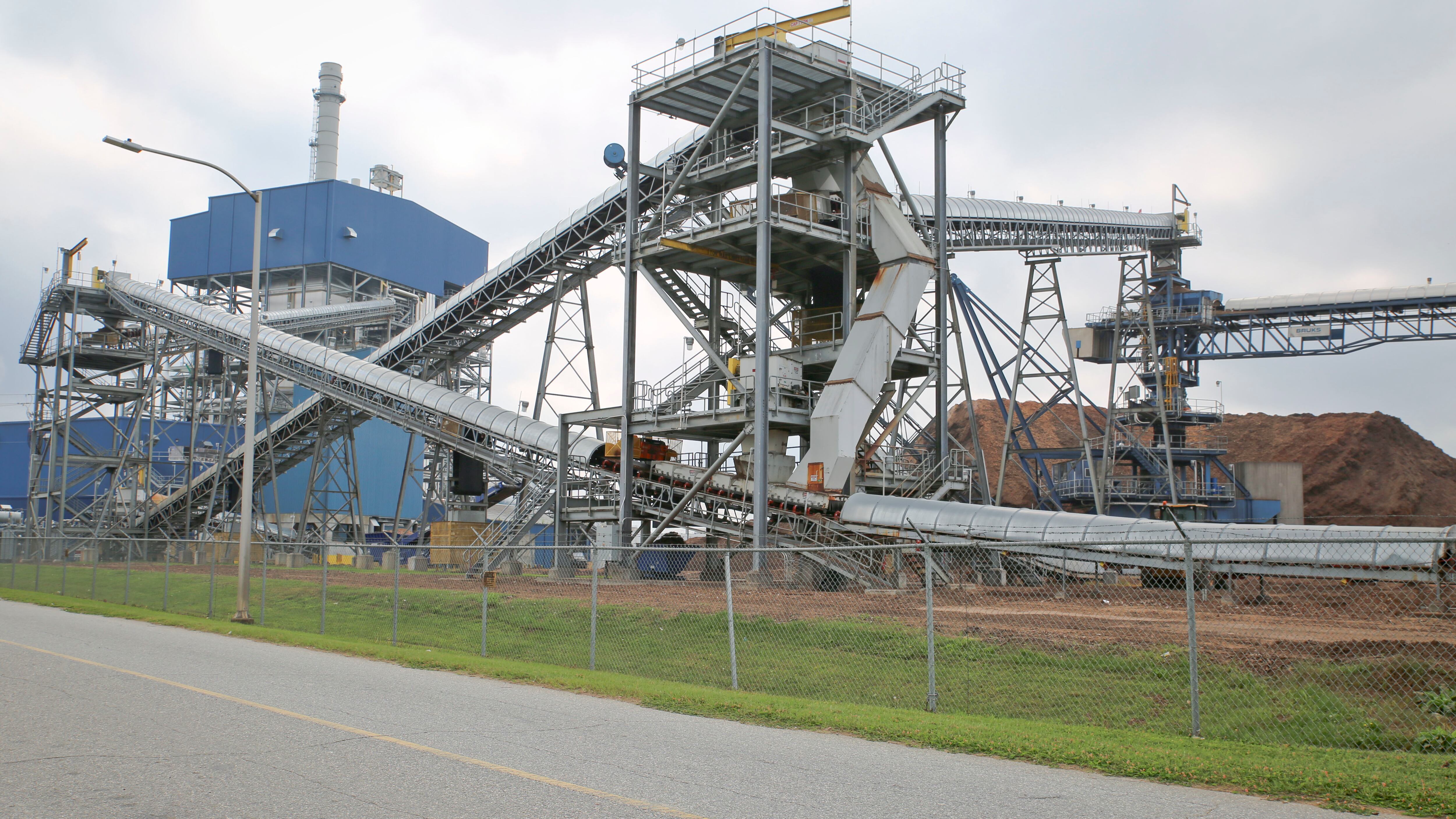 Marine Corps Logistics Base Albany was named this year’s U.S. Marine Corps recipient of the Commander in Chief's Annual Award for Installation Excellence. (U.S. Marine Corps photo by Jennifer Parks)