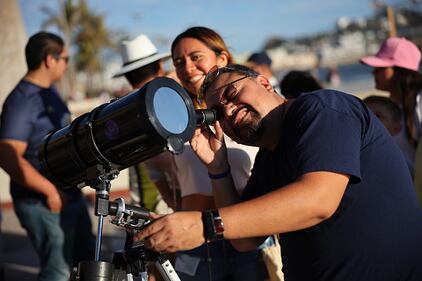 eclipse watchers