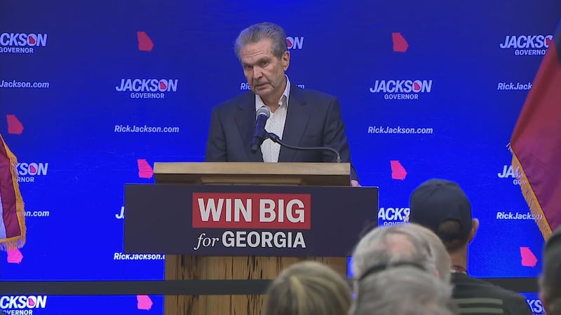 Jackson campaigns in Barrow County as early voting nears end