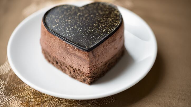 Amid the flowers, the cards and the candy, restaurants are offering customers some Valentine’s Day specials.