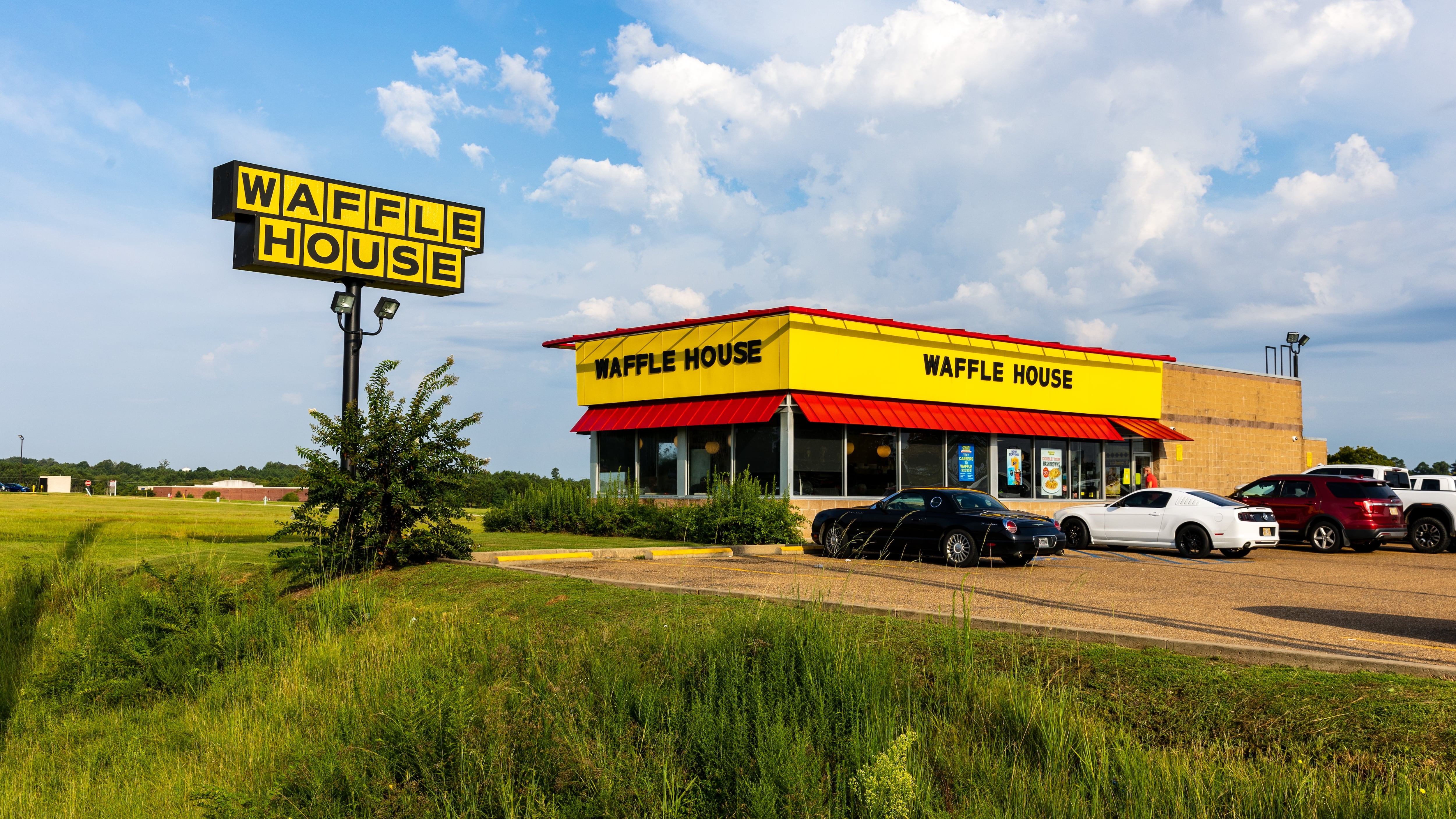 Waffle House is a popular restaurant chain serving breakfast and dinner foods.