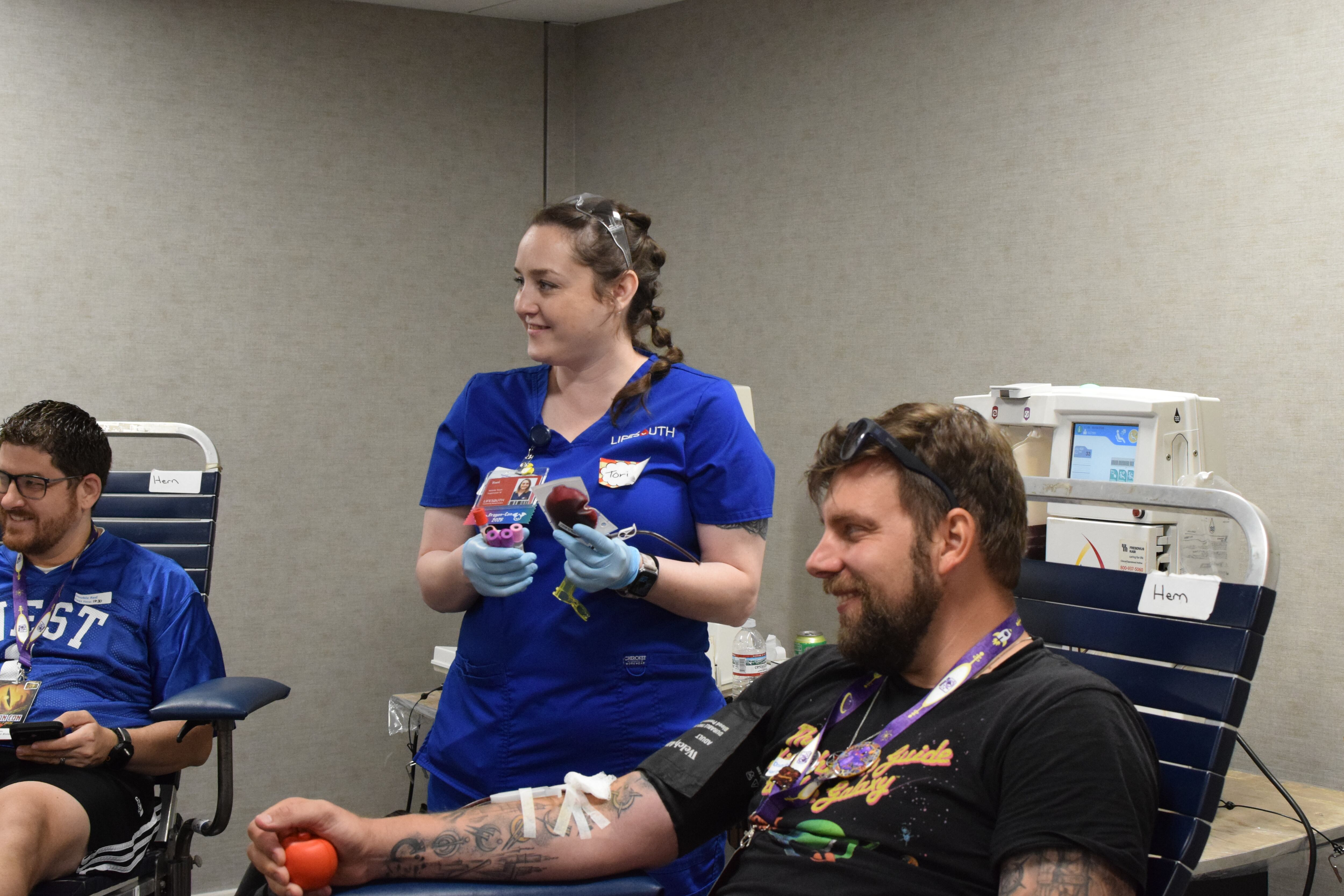Record - breaking turnout : Over 4k donate blood during Dragon Con - WSB - TV Channel 2