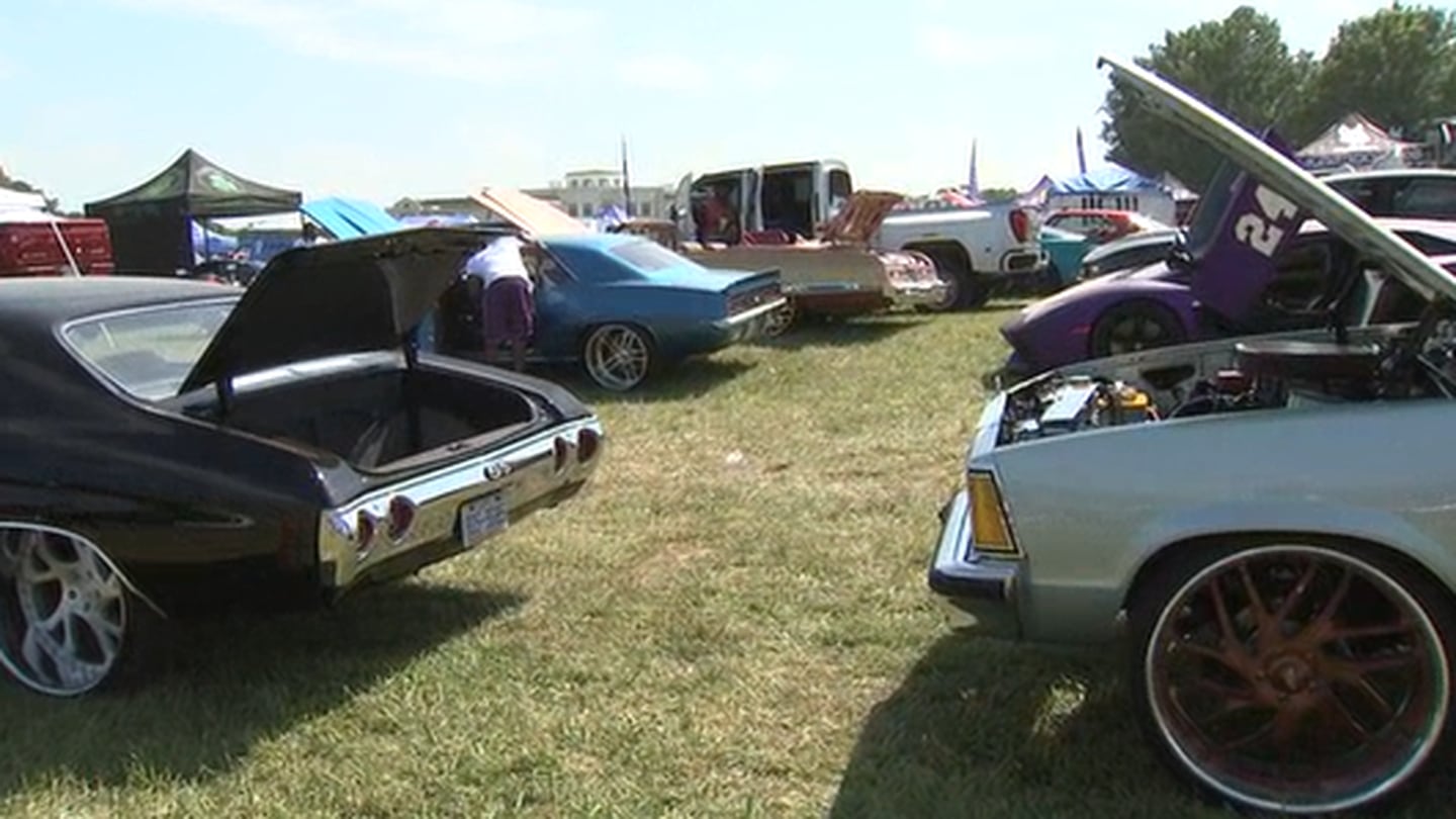 Las autoridades saludan la controvertida exhibición de autos del rapero Rick Ross mientras miles inundan el condado de Fayette – WSB-TV Channel 2