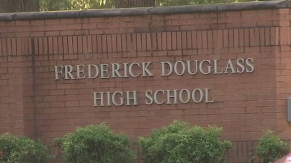 More than 100 students locked out of Atlanta high school for not having ID