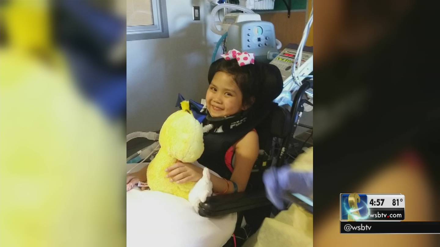 Community Comes Together For 6 Year Old Paralyzed In Accident Wsb Tv