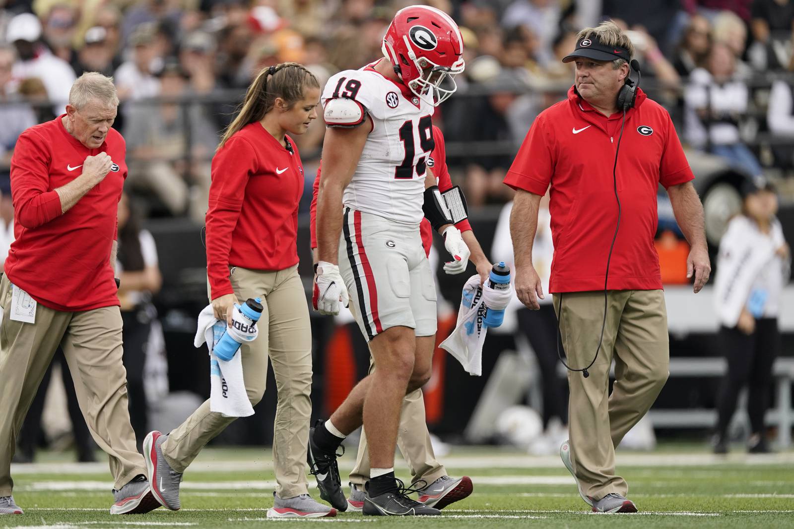 Tightrope surgery: What is the procedure that UGA star Brock Bowers had ...