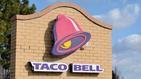 Taco Bell manager saves baby not breathing in drive-thru