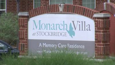 Families with loved ones in metro assisted living facility left scrambling after surprise shutdown